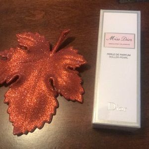 Miss Dior absolutely blooming roller- pearl